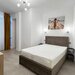 Doua camere, apartament mobilat si utilat, curte engleza, liber.